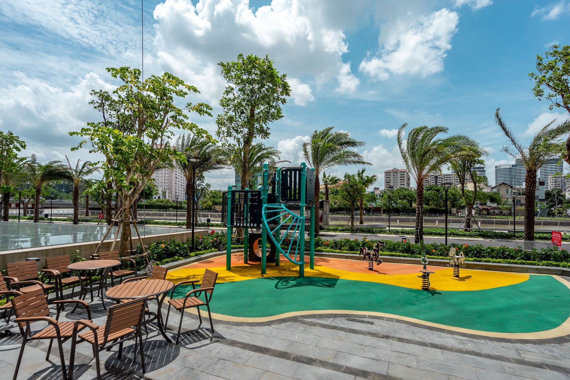 Căn hộ Qq - Vinhome Golden River - D.1 TP. Hồ Chí Minh